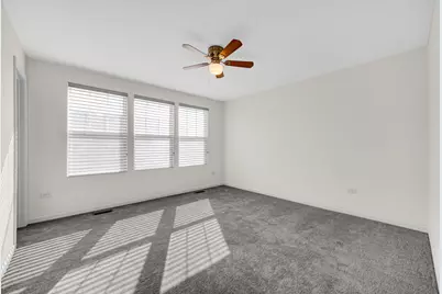 2260 Horseshoe Circle, Naperville, IL 60564 - Photo 10