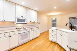 325 N Water St, Batavia, IL 60510 - Photo 6