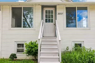 38717 N Lake St, Antioch, IL 60002 - Photo 6