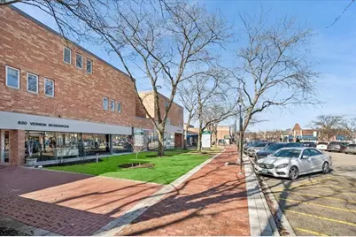 630 Vernon Avenue #2, Glencoe, IL 60022 - Photo 2