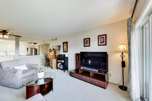 3940 W Bryn Mawr Ave, Chicago, IL 60659 - Photo 6