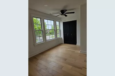 5402 N Mobile Avenue, Chicago, IL 60630 - Photo 16