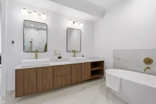 754 N Bishop St, Chicago, IL 60642 - Photo 18