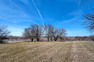 8806 Trask Bridge Rd, Rockford, IL 61101 - Photo 32