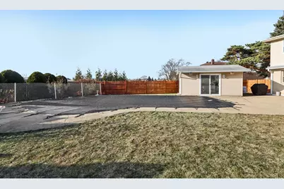 2019 E Avon Lane, Arlington Heights, IL 60004 - Photo 52