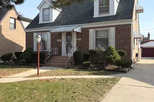 7445 W Winona St, Harwood Heights, IL 60706 - Photo 1