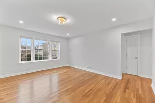 132 Ridge Ave, Evanston, IL 60202 - Photo 4