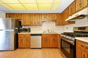 15704 Deerfield Ct, Orland Park, IL 60462 - Photo 8