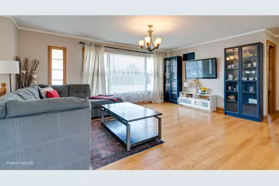 10817 S Oak Park Avenue, Worth, IL 60482 - Photo 4