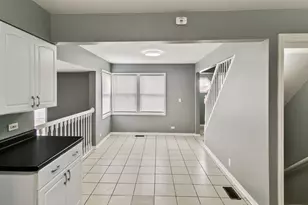 14500 Sawyer Ave, Midlothian, IL 60445 - Photo 6