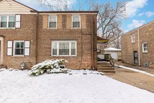 9640 S Hoxie Ave, Chicago, IL 60617 - Photo 1