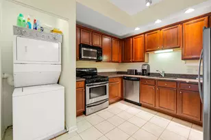 400 Mcdaniels Cir, Clarendon Hills, IL 60514 - Photo 8