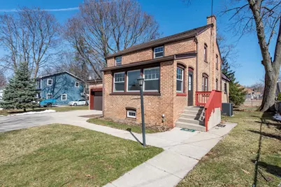33771 N 2nd Street, Grayslake, IL 60030 - Photo 2