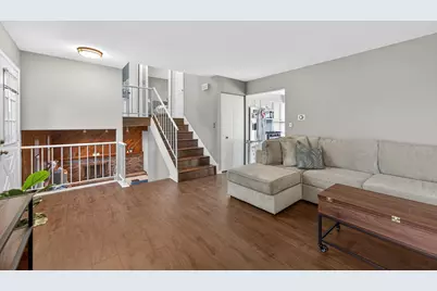 736 Cypress Lane, Carol Stream, IL 60188 - Photo 4