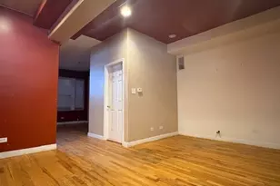 6725 S Eberhart Ave, Chicago, IL 60637 - Photo 2