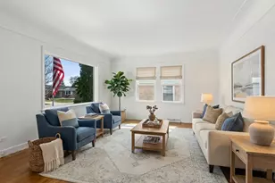 142 S Fremont St, Palatine, IL 60067 - Photo 2