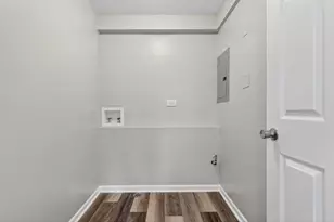 17829 Baker Ct, Country Club Hills, IL 60478 - Photo 14