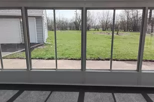 17829 Baker Ct, Country Club Hills, IL 60478 - Photo 14