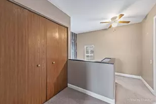 1633 Pebble Beach Cir, Elgin, IL 60123 - Photo 20