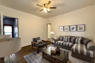 10749 S State St, Chicago, IL 60628 - Photo 18