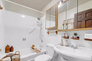 5100 N Sheridan Rd, Chicago, IL 60640 - Photo 12