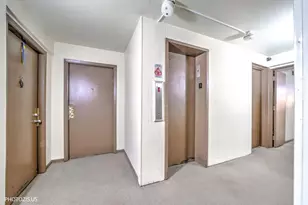 5100 N Sheridan Rd, Chicago, IL 60640 - Photo 14