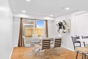 8824 Robin Dr, Des Plaines, IL 60016 - Photo 6