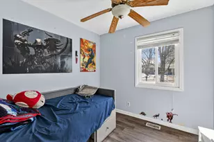 196 Hadleigh Rd, Bolingbrook, IL 60440 - Photo 14