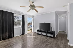 196 Hadleigh Rd, Bolingbrook, IL 60440 - Photo 6