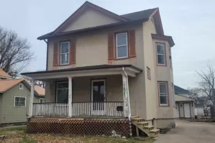 219 Lasalle St, Streator, IL 61364 - Photo 1