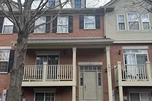 77 Lee Ct, Winfield, IL 60190 - Photo 2