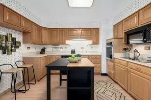 10909 Martindale Dr, Westchester, IL 60154 - Photo 10