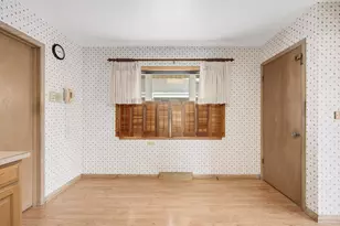 10909 Martindale Dr, Westchester, IL 60154 - Photo 14