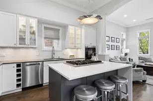 [Address not provided], Chicago, IL 60657 - Photo 8