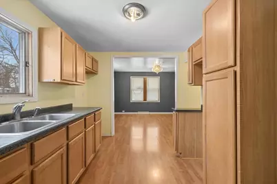 338 College Avenue, Winthrop Harbor, IL 60096 - Photo 10