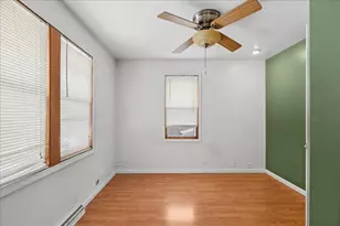 338 College Ave, Winthrop Harbor, IL 60096 - Photo 14