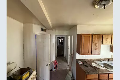 830 N Springfield Avenue, Chicago, IL 60651 - Photo 8