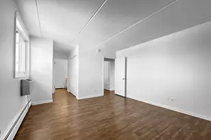 5011 Valley Ln, Streamwood, IL 60107 - Photo 12