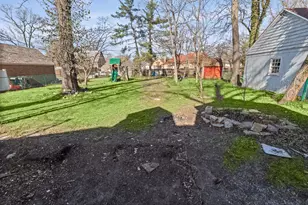 418 Cedar St, Centralia, IL 62801 - Photo 6