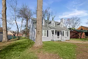 418 Cedar St, Centralia, IL 62801 - Photo 2