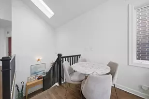 3042 N Racine Ave, Chicago, IL 60657 - Photo 8