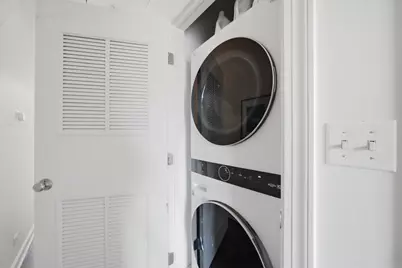 3042 N Racine Avenue #3, Chicago, IL 60657 - Photo 16