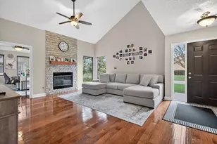 1229 Lakewood Dr, Morris, IL 60450 - Photo 6