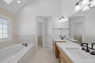 [Address not provided], Westmont, IL 60559 - Photo 20