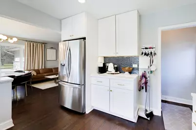 339 N Emroy Avenue, Elmhurst, IL 60126 - Photo 10