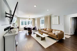 339 N Emroy Ave, Elmhurst, IL 60126 - Photo 4