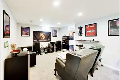 339 N Emroy Avenue, Elmhurst, IL 60126 - Photo 32