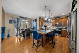 443 Glover Dr, North Aurora, IL 60542 - Photo 8