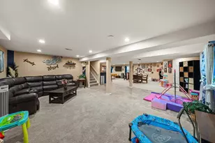 443 Glover Dr, North Aurora, IL 60542 - Photo 34