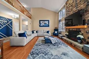 443 Glover Dr, North Aurora, IL 60542 - Photo 4